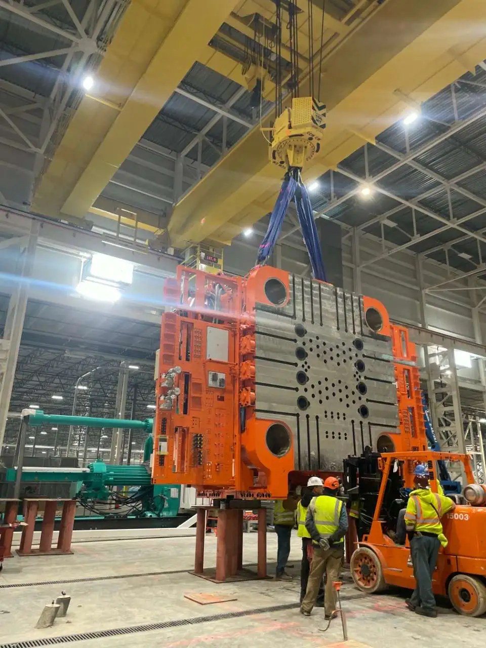 Industry-Leading Crane Technology