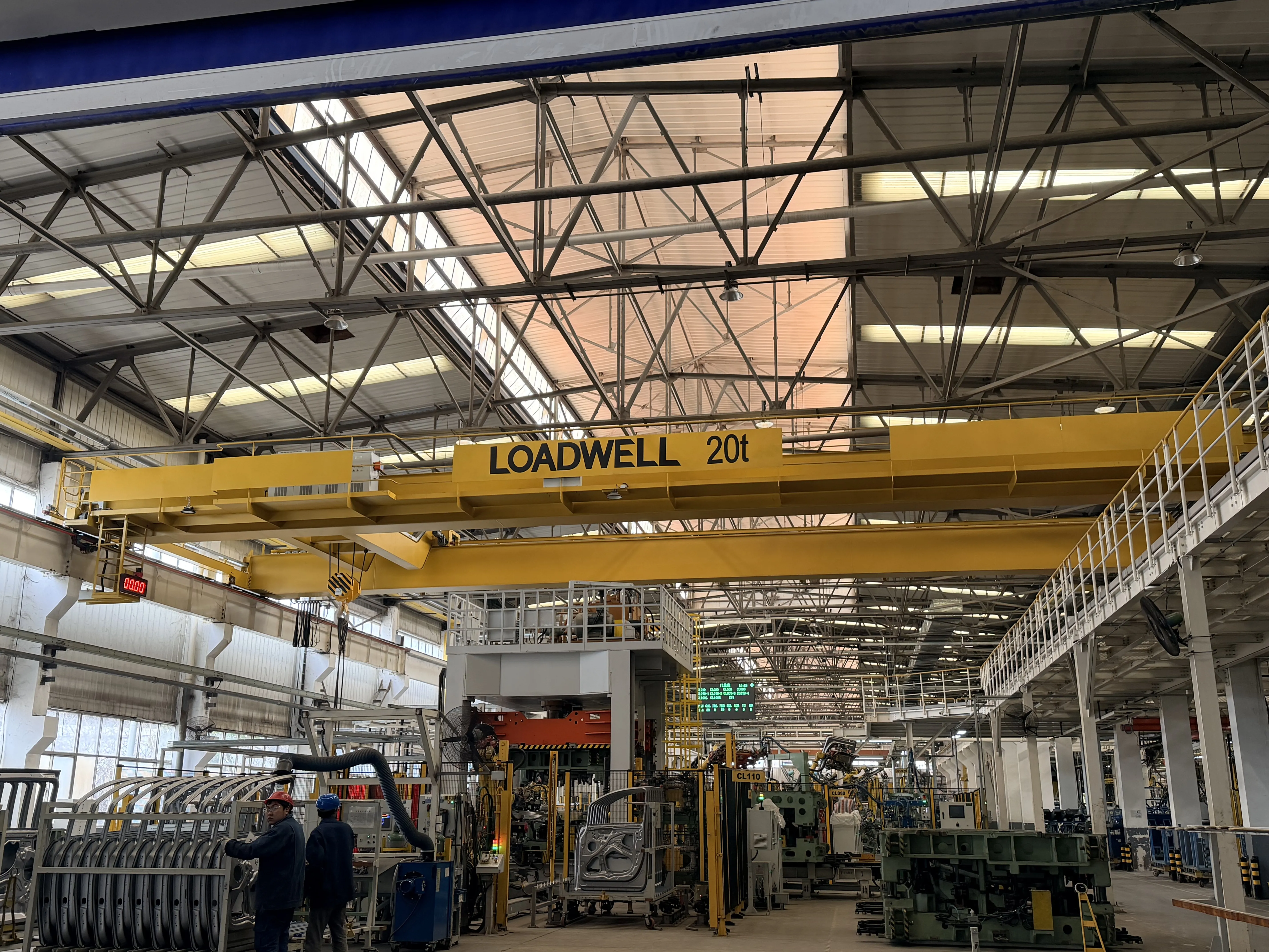 Smart Safety, High-Quality Cranes